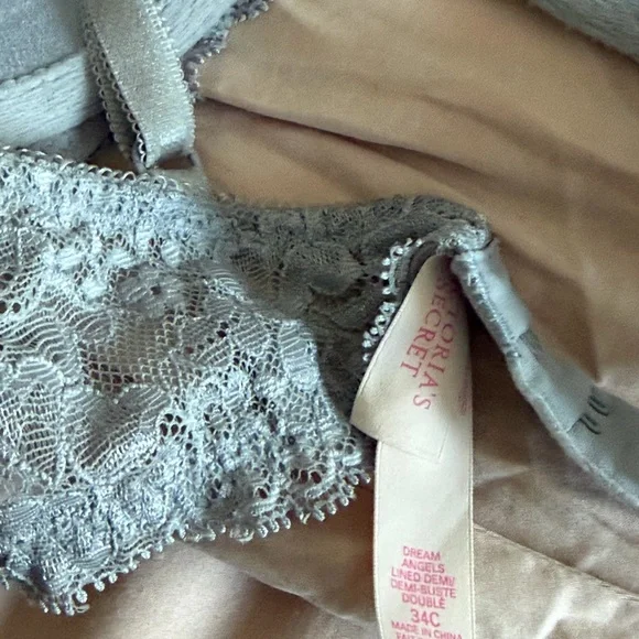 Victoria's Secret Lace Push-Up Bra in Light Blue-Gray - Picture 2 of 2